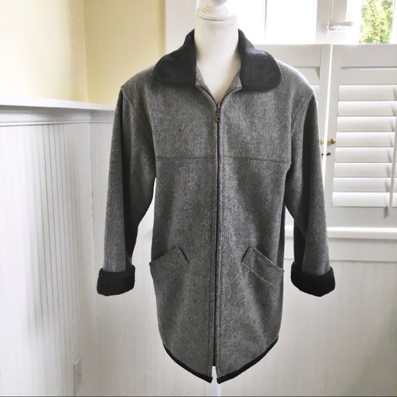 St. John's Bay Jackets & Blazers - St. John’s Bay Gray & Black Wool Blend Coat 8P